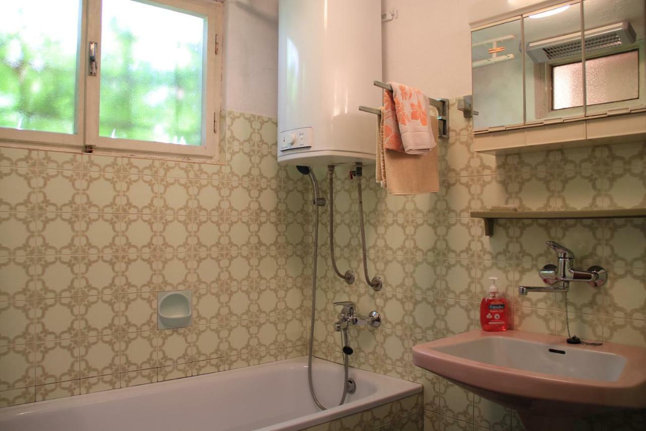Apartmani Rasan Малинска Экстерьер фото